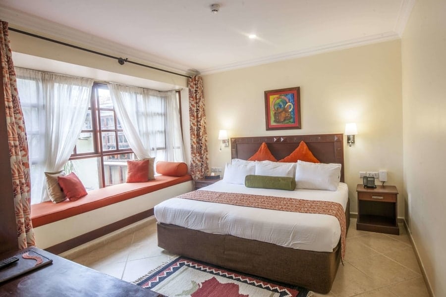 The African Tulip / Arusha 15