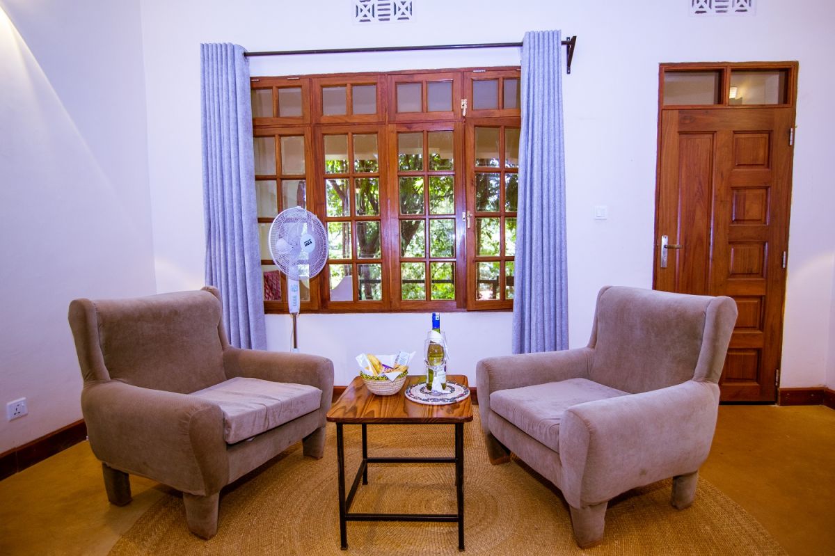 Eileen’s Trees Inn / Karatu 12