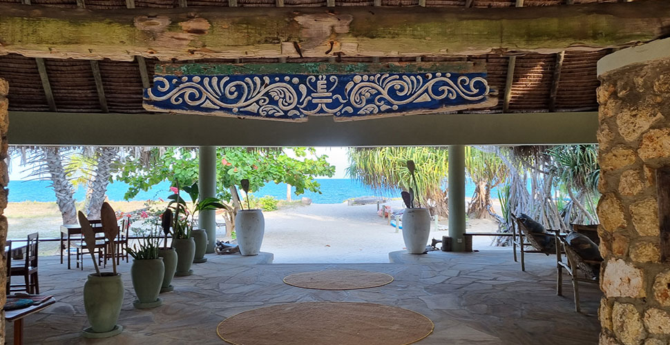 Emayani Beach Lodge / Pangani 11