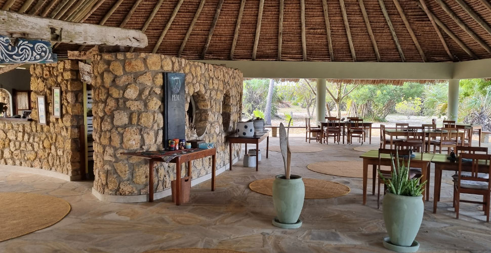 Emayani Beach Lodge / Pangani 12