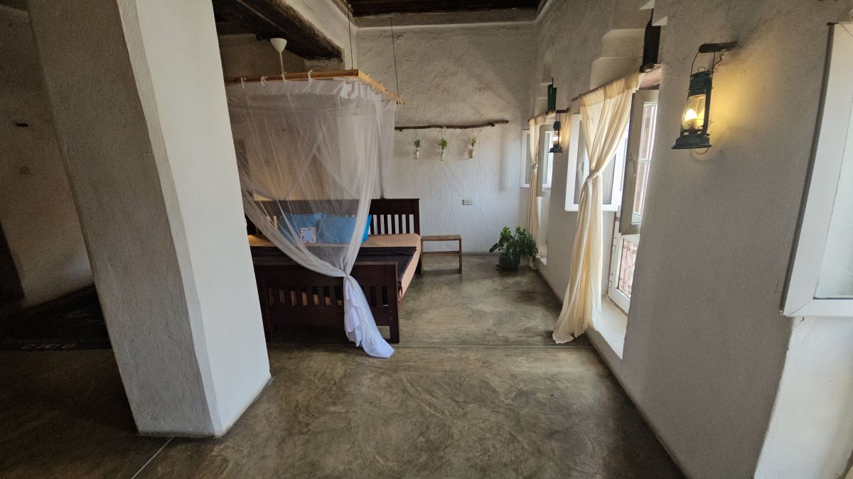 Firefly / Bagamoyo 14