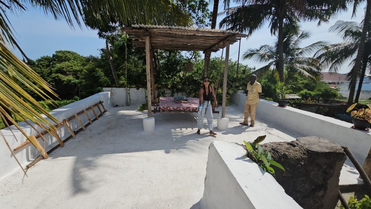 Firefly / Bagamoyo 7