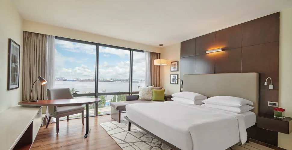 The Kilimanjaro - Hyatt Regency / Dar es Salaam 9