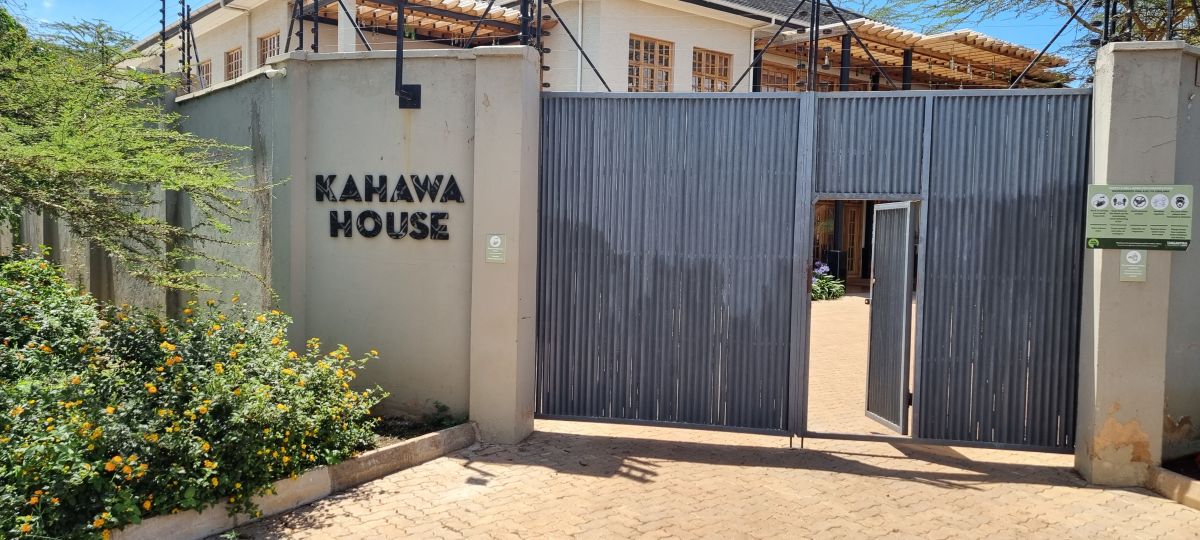 Kahawa House / Arusha 14