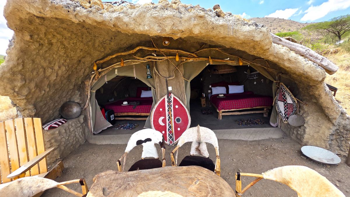Maasai Sacred Site Mukuru „The Cave“ / Africa Amini Life 10