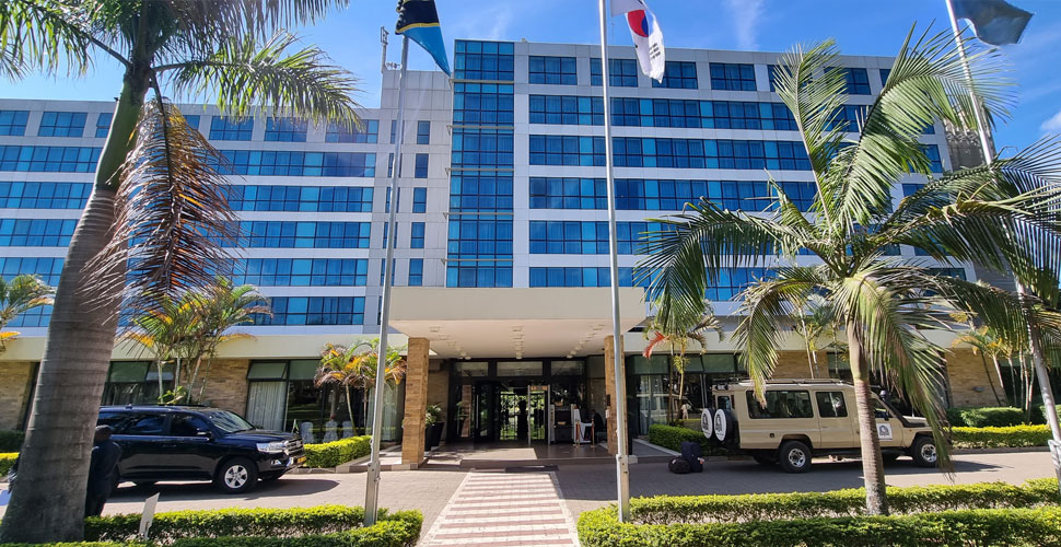 Mount Meru Hotel / Arusha 7