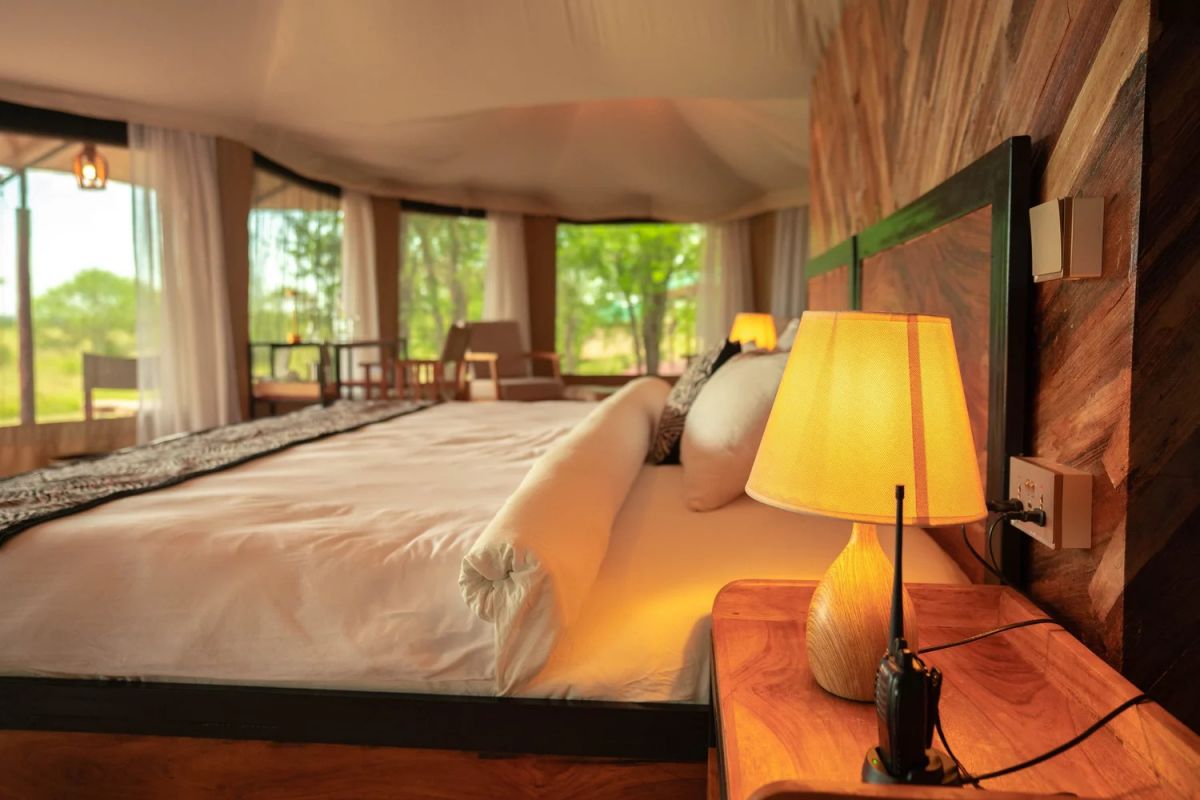 Moyo Tented Camp / Serengeti 10