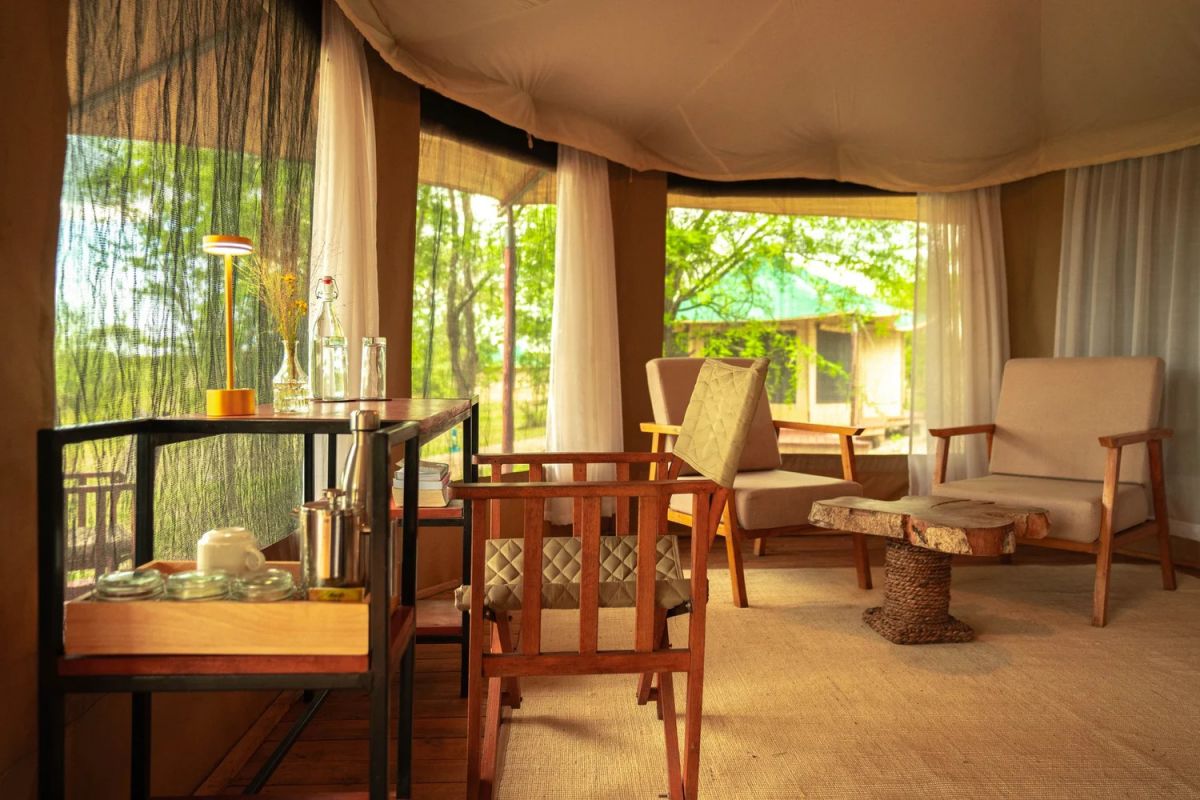 Moyo Tented Camp / Serengeti 7