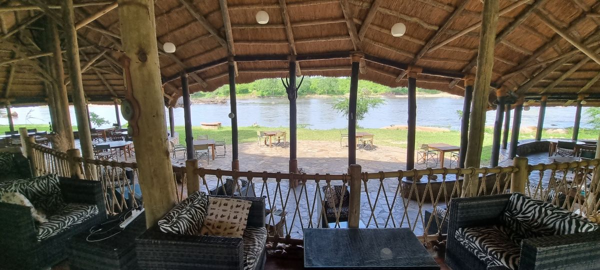 Ruaha River Lodge / Ruaha Nationalpark 15