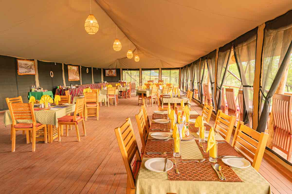 Tukaone Tented Camp / Serengeti 18
