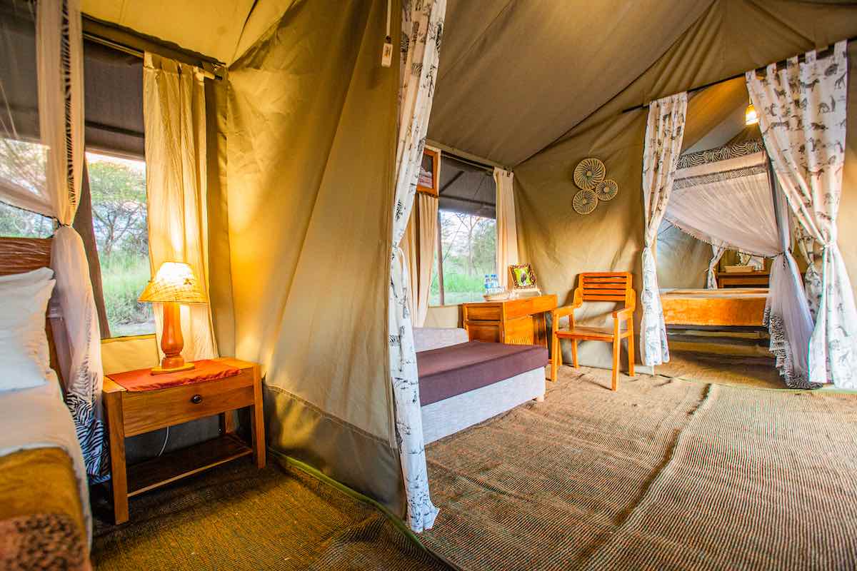 Tukaone Tented Camp / Serengeti 15