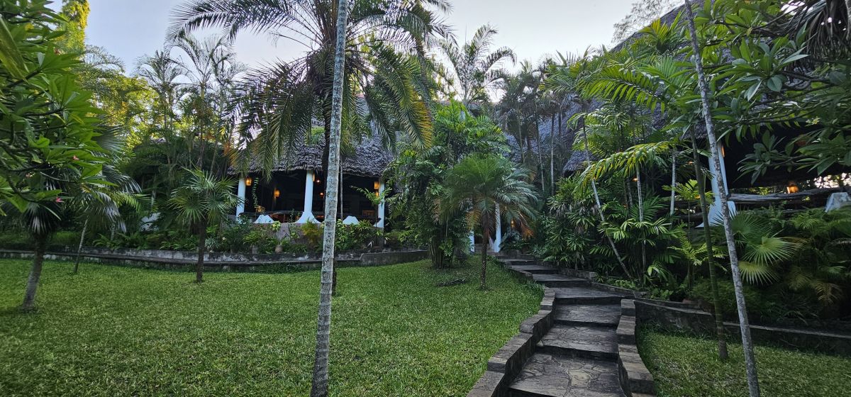 Travellers Lodge / Bagamoyo 10